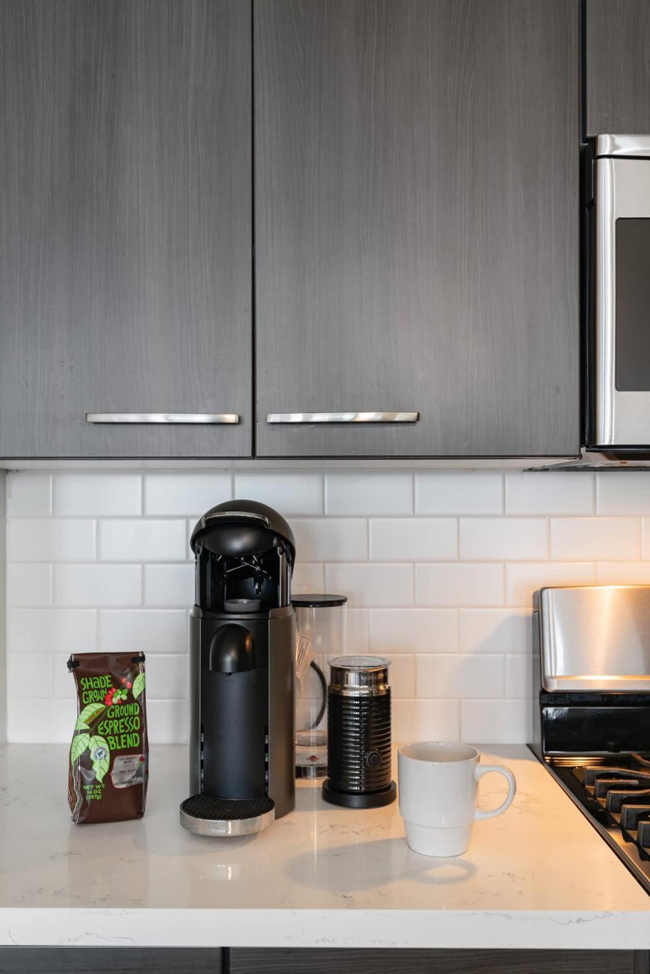 Appartamento New 2br Mid Century An *